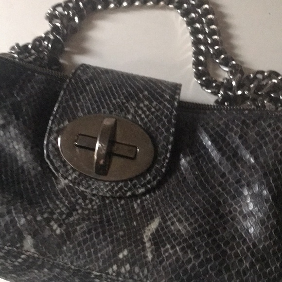 Handbag - Picture 3 of 8